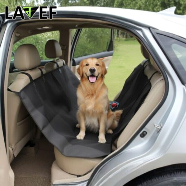 1 FORRO PROTECTOR MASCOTA PARA CARRO.