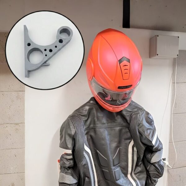 perchero para casco, chaqueta y llaves de moto.
